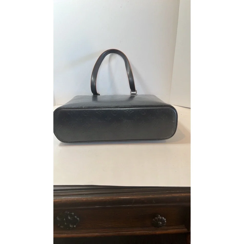 Auth LOUIS VUITTON EmbossedMatt Black LeatherStockton 2 Flap Front Pocket LgTote